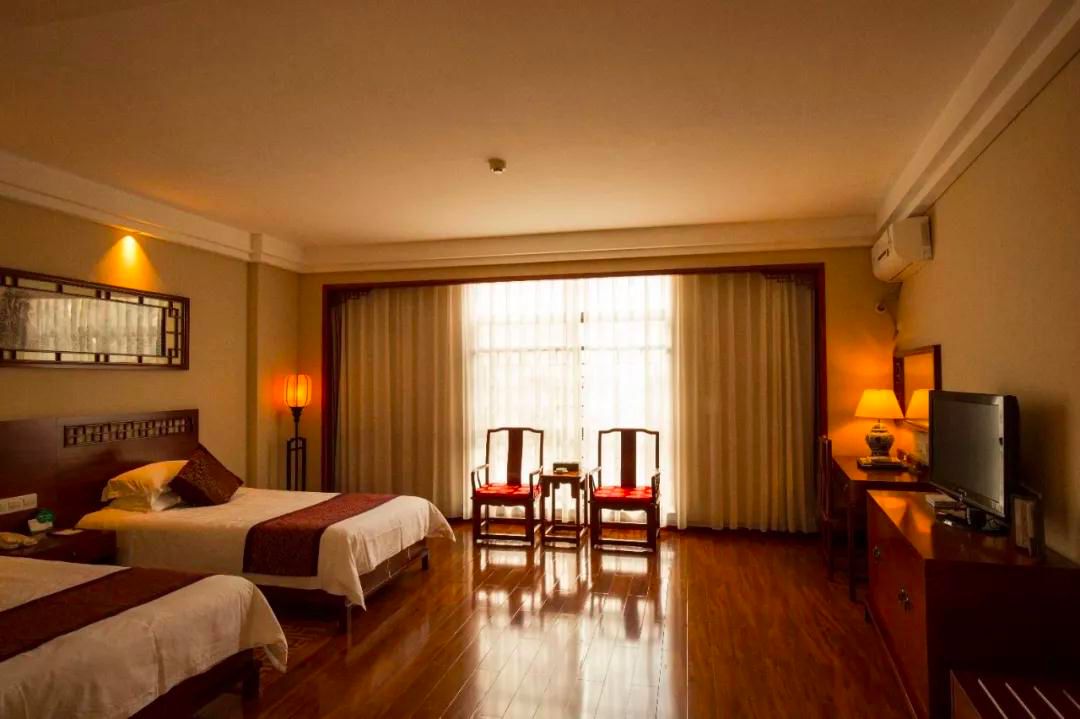 “三清赏明月，天涯共此时”，三清山女神邀你共度月圆之夜！