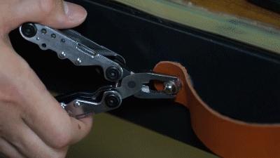 瑞士*刀军**算个屁！能顶半个工具箱的男人掌心玩物，竟有10种用途