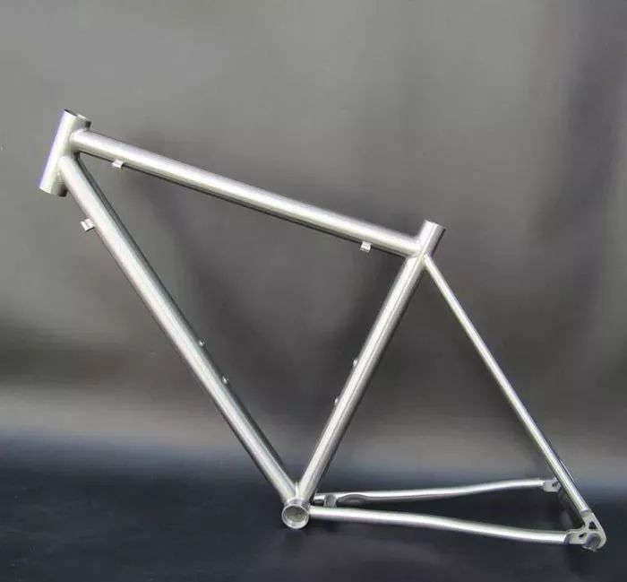 铝合金自行车架有什么优缺点,钛合金自行车架哪个牌子的好