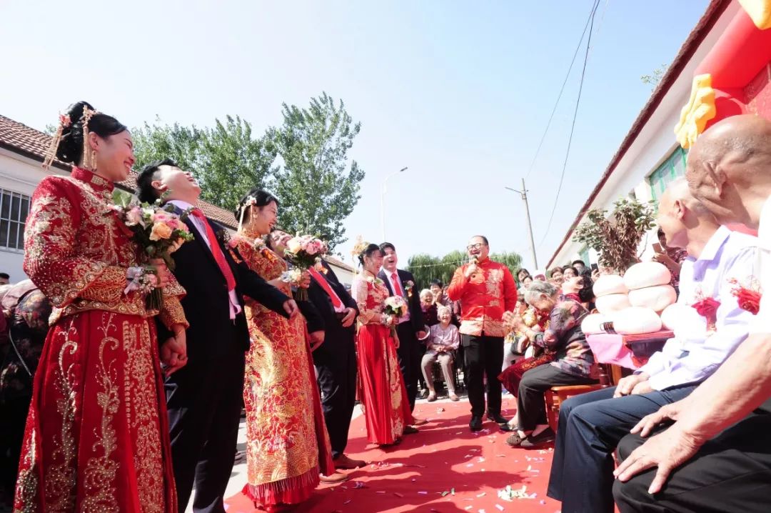 三胞胎十年*考前**进一所大学，高考分数连号！刚刚又同天结婚！又相信缘分了……