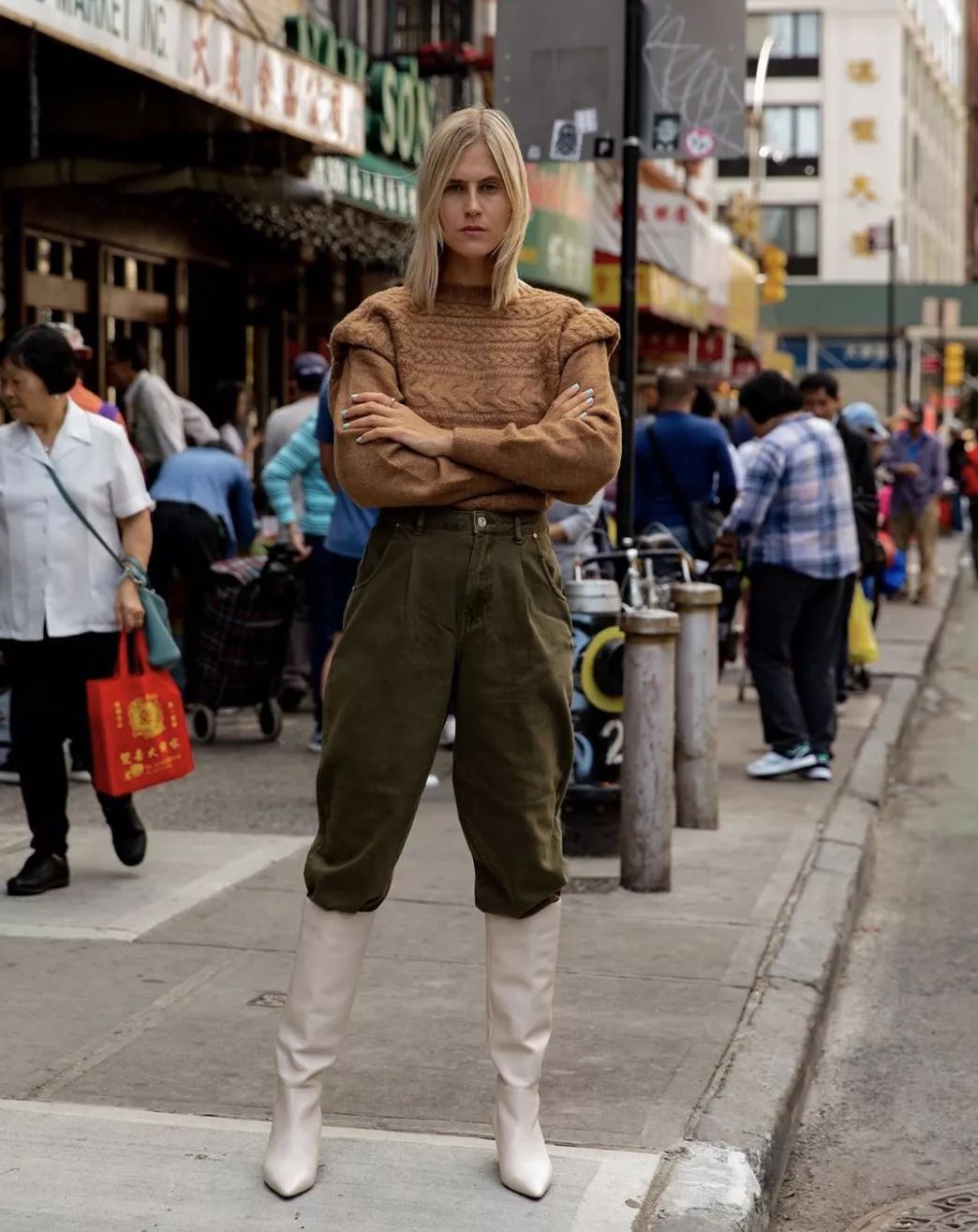 钟楚曦都在裙子里穿秋裤了，抵御老寒腿还有这几招