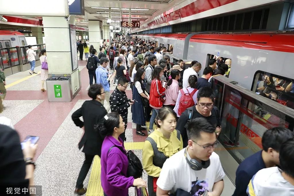 为什么越来越多年轻人想买保险,现在年轻人买保险