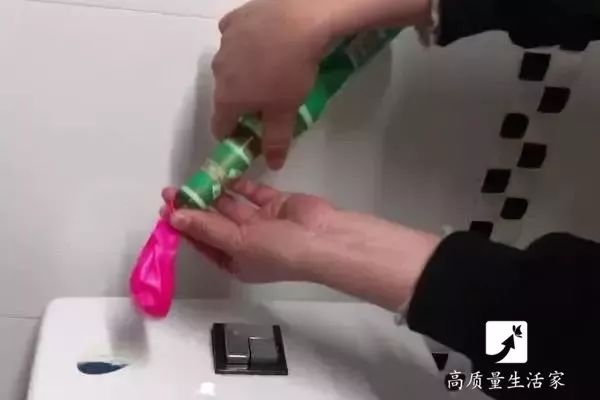 马桶上一大一小按钮有什么用,马桶一大一小按钮区别