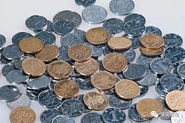 口袋一有点钱就事情多要怎么化解,口袋里的钱和烦恼一样多