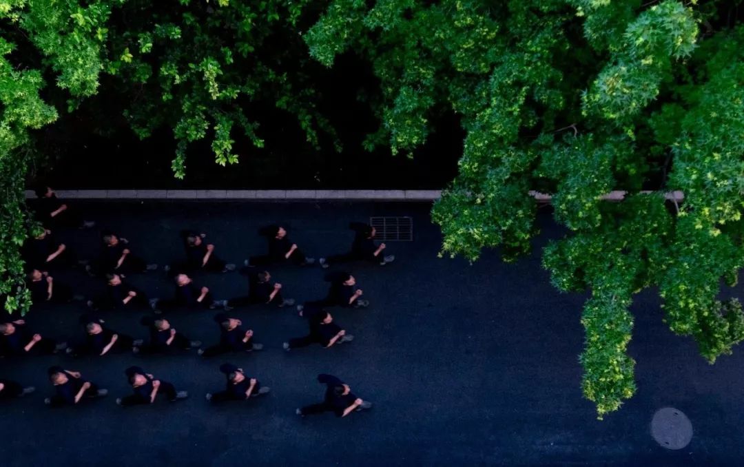 军医在线|多饮水、勤排尿，远离尿路感染没烦恼