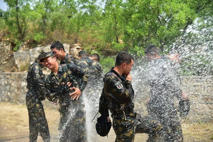 老王=直男，你笑了吗？