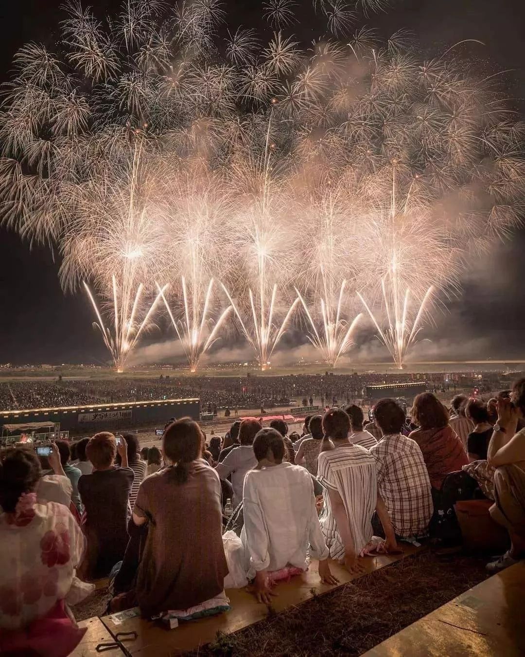 说好不哭6分钟mv,说好不哭日本打卡