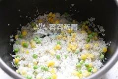 排骨米饭加盟连锁,做排骨米饭的视频