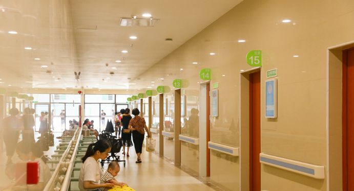 东莞儿童医院住院部,东莞市儿童医院长颈鹿