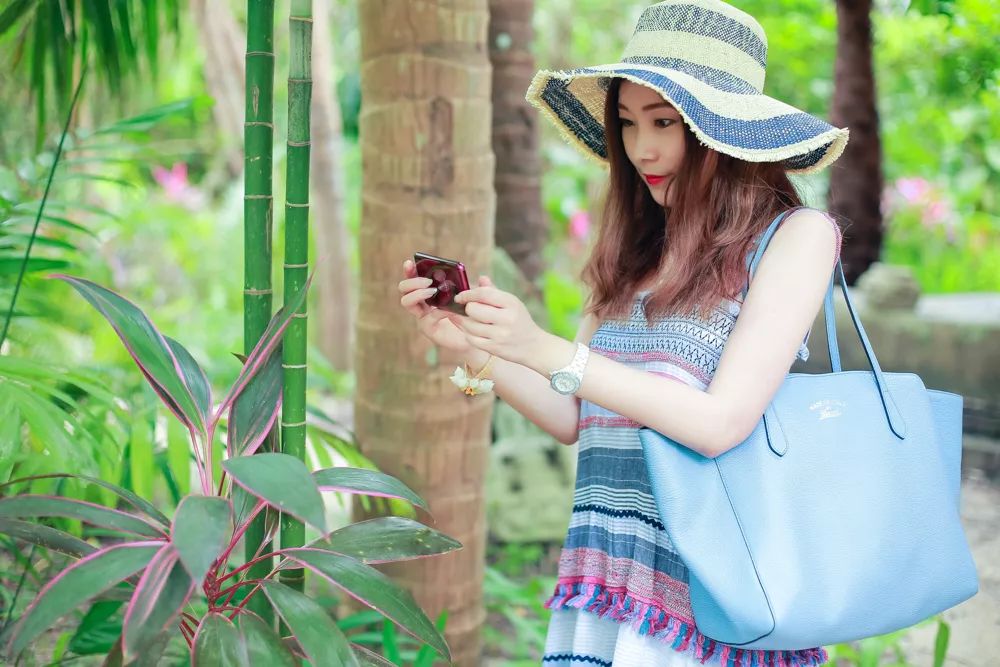 泰国曼谷旅游买青草膏,去泰国旅游带回的青草膏是真的吗