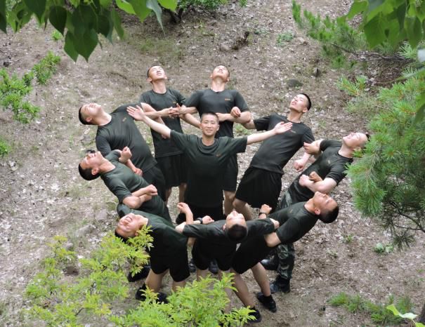 最美的年华在军营,最美的青春在军营