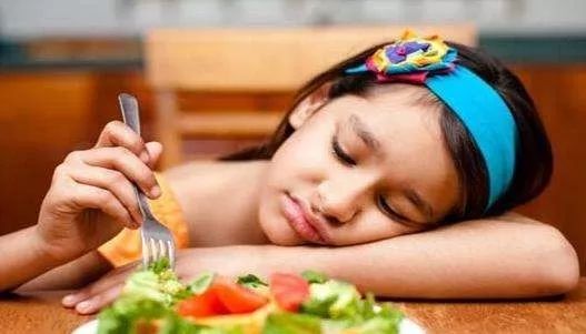 半岁婴儿会有积食吗,宝宝积食怎么解决