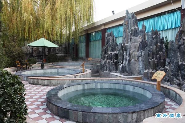 京东温泉度假村,京东第一温泉度假村