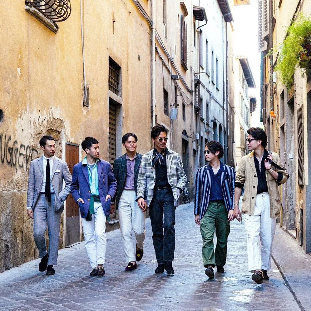 鐭笐鑳栭粦鐢风敓鎬庝箞閫嗚,鐭儢榛戠殑鐢风敓鎬庝箞閫嗚