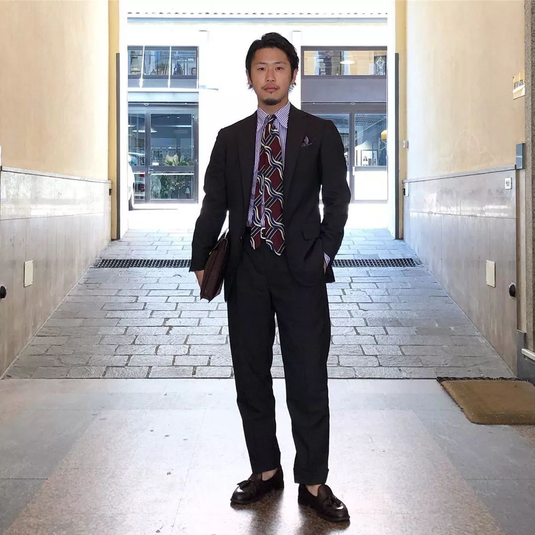 鐭笐鑳栭粦鐢风敓鎬庝箞閫嗚,鐭儢榛戠殑鐢风敓鎬庝箞閫嗚