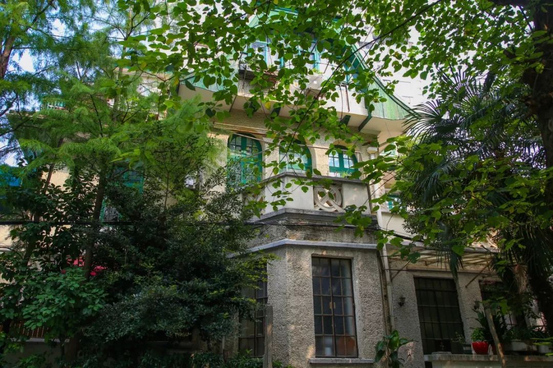 【探秘】长宁这条不起眼的小马路，竟藏有中国“烟卷大王”洋气的老宅……