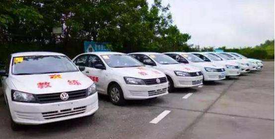 驾照考试科目二三共五次吗,科目二三次都不过怎么办