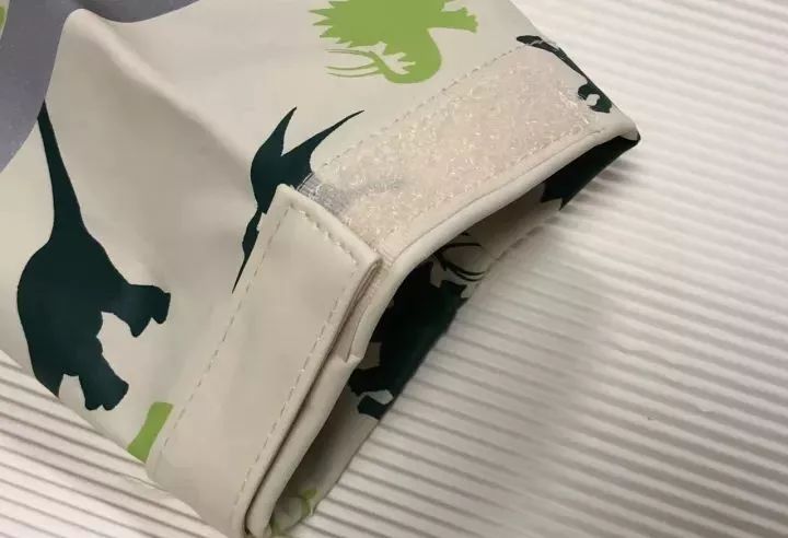 美炸了！这是我见过最美的雨具，没有之一，每个款我都想来一件