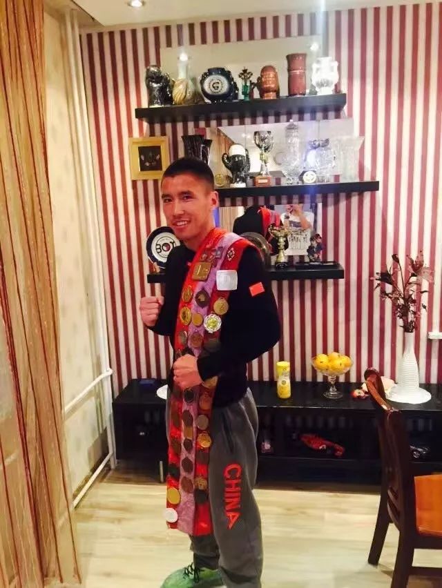 聚焦十四冬年轻选手创佳绩,十四冬赛场年轻选手创佳绩