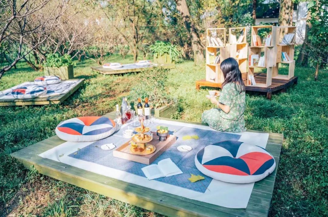 耗时3年的花间堂创始人新作，以船代步揭开杭城小众一面