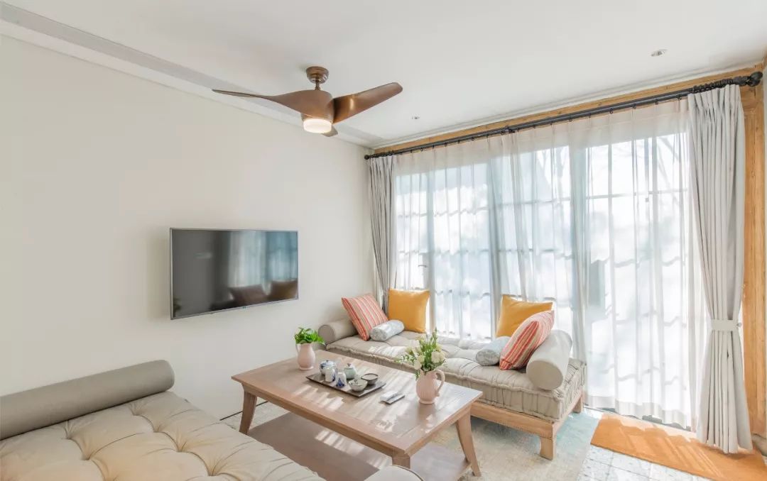 耗时3年的花间堂创始人新作，以船代步揭开杭城小众一面