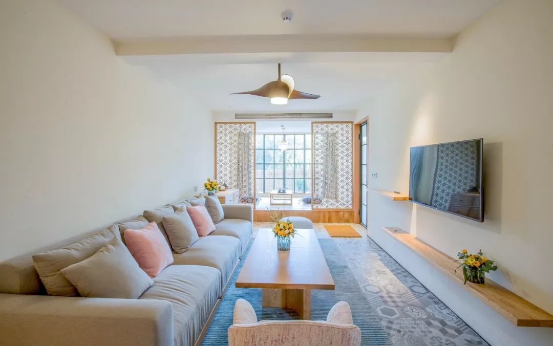 耗时3年的花间堂创始人新作，以船代步揭开杭城小众一面