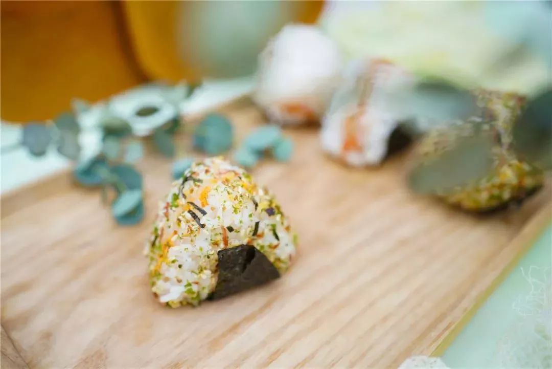 耗时3年的花间堂创始人新作，以船代步揭开杭城小众一面