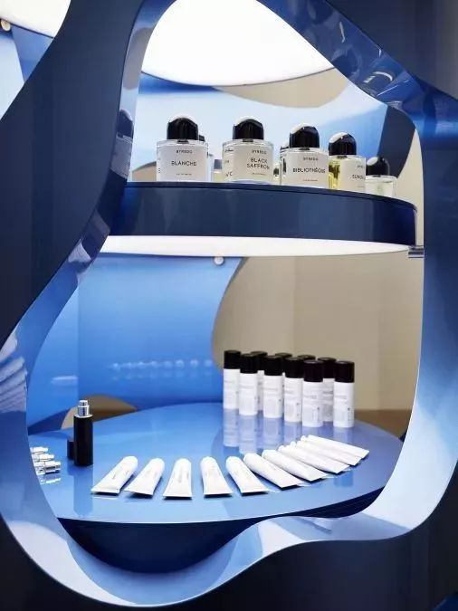 川久保玲开店,川久保玲为什么不在国内开店