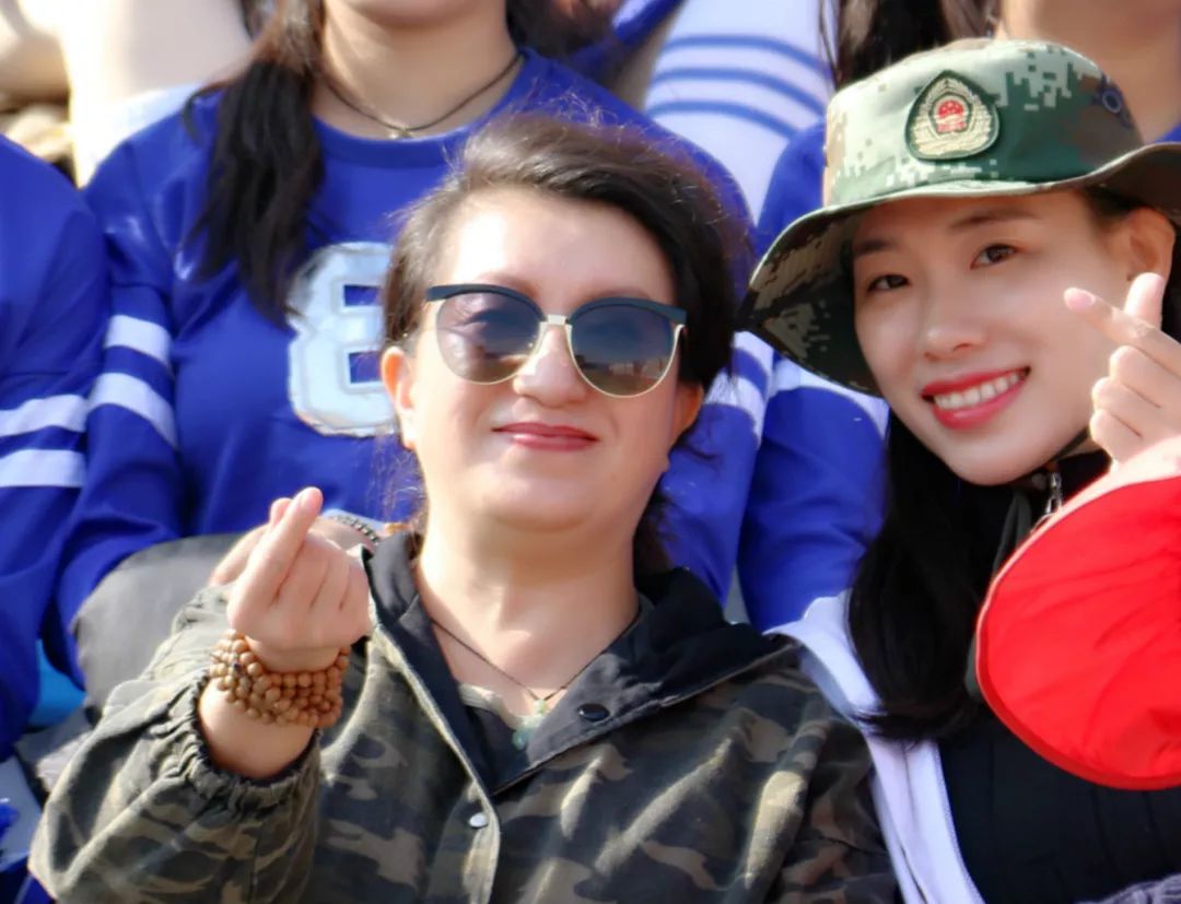 辉南篮球赛,最拉风的啦啦队