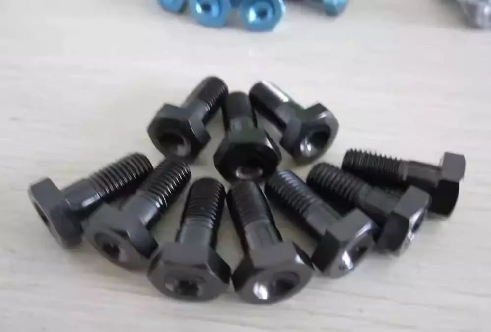 螺丝防腐的绝招,钛合金螺丝粘连问题