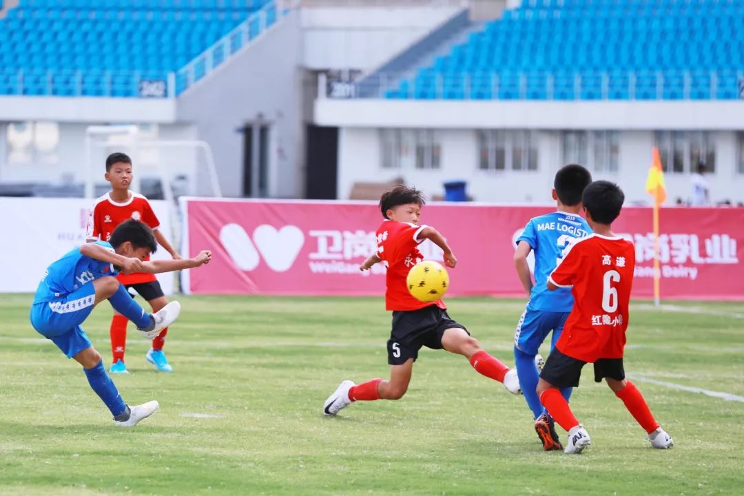 南京市鼓楼第一中心小学足球比赛,鼓楼区一中心小学足球比赛