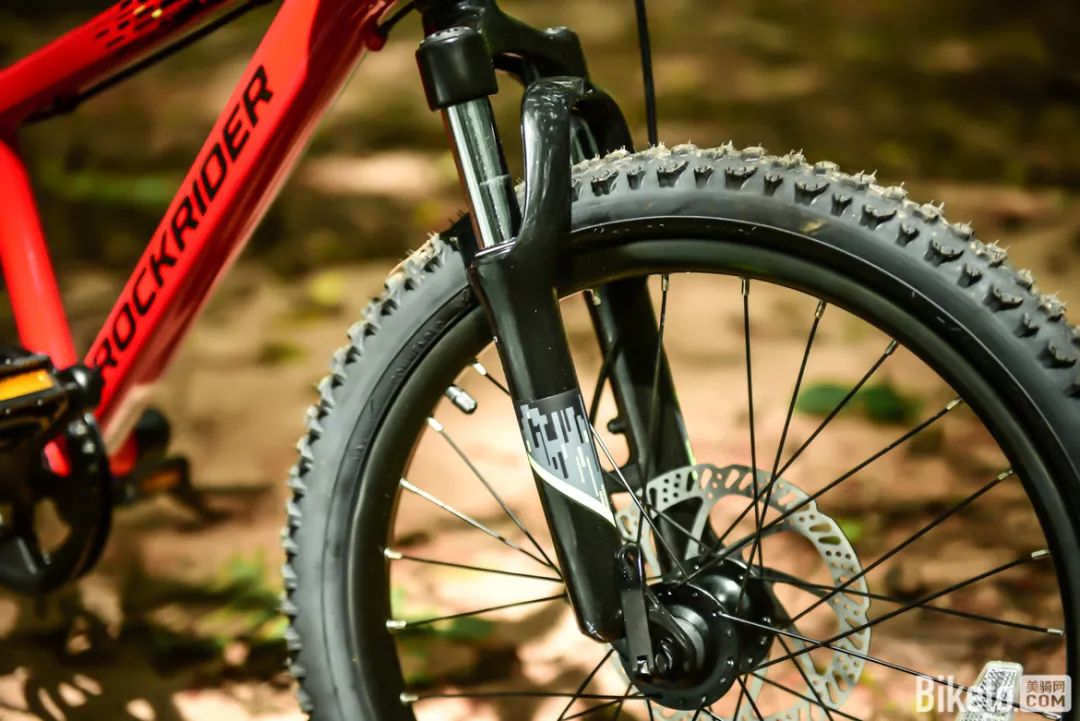 迪卡侬自行车btwin20寸,迪卡侬st900成人山地车测评
