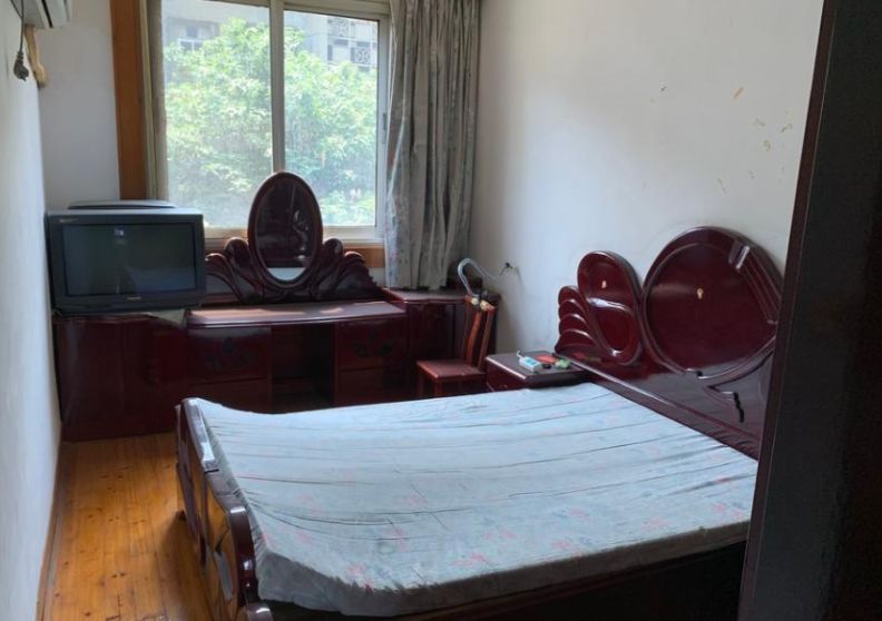 南昌最新拍卖房,南昌挂牌100万房子还价多少合适