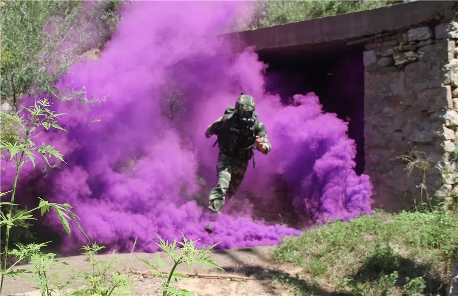 魔鬼周特战行动,欢迎来到刺激战场卡点