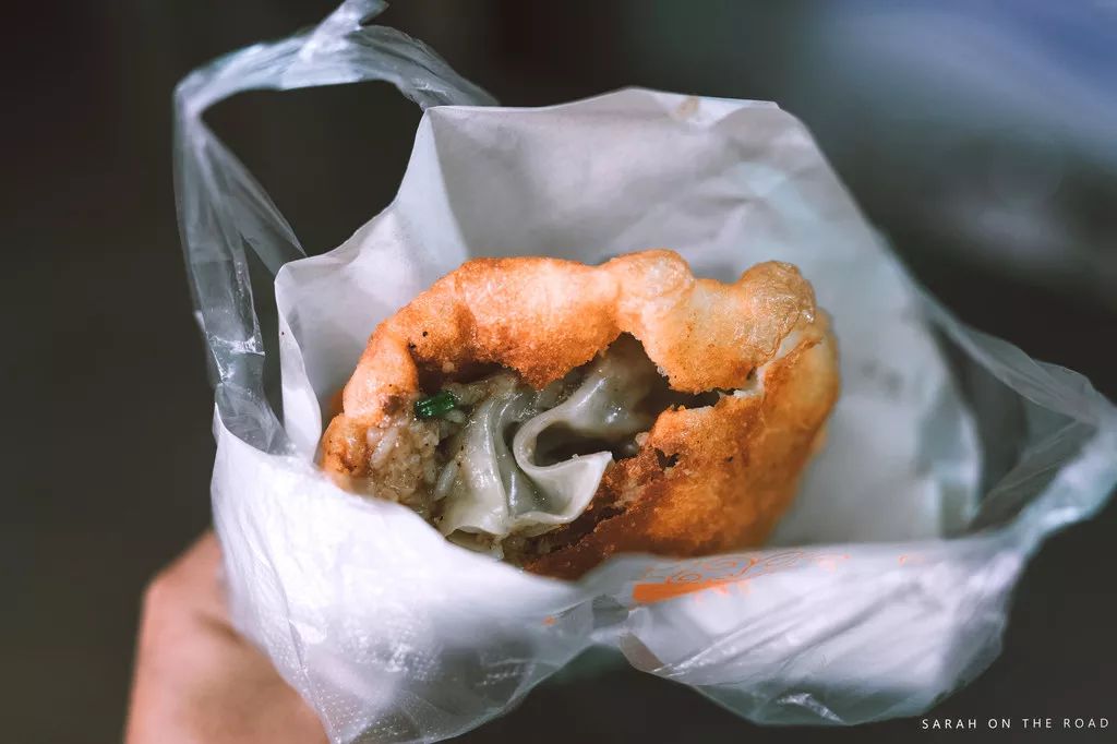 武汉：一碗热干面杀百鬼，一锅豆皮烫神仙