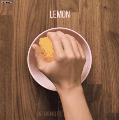 请问一下白色沙发脏了怎样清理,沙发脏了不用拆不用洗