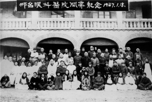 与祖国共奋进,与祖国共奋进共发展