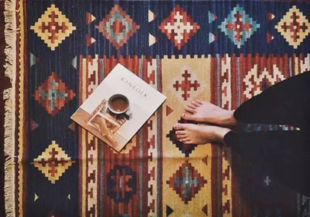 请问一下白色沙发脏了怎样清理,沙发脏了不用拆不用洗