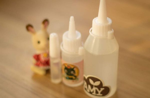 胶水怎么能把东西粘好,胶水粘在一个东西上怎么弄下来