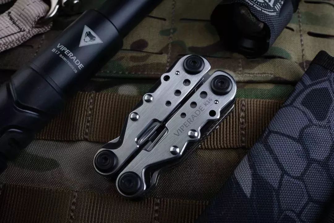 瑞士*刀军**算个屁！能顶半个工具箱的男人掌心玩物，竟有10种用途