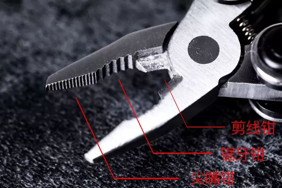 瑞士*刀军**算个屁！能顶半个工具箱的男人掌心玩物，竟有10种用途