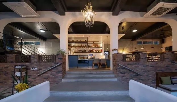 自驾游12个人住民宿,住200左右民宿3天1500左右