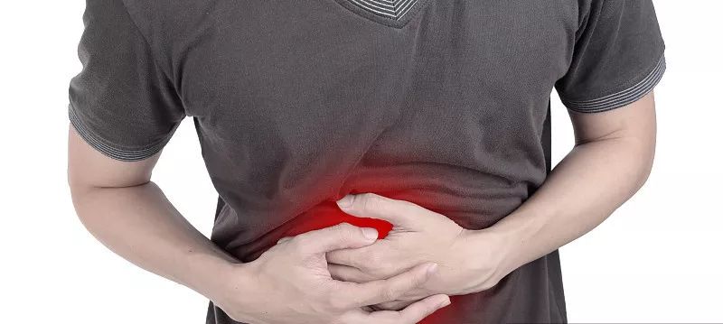 女孩肚子疼医生检查发现罕见怪病,42岁女子腹痛取出肿瘤