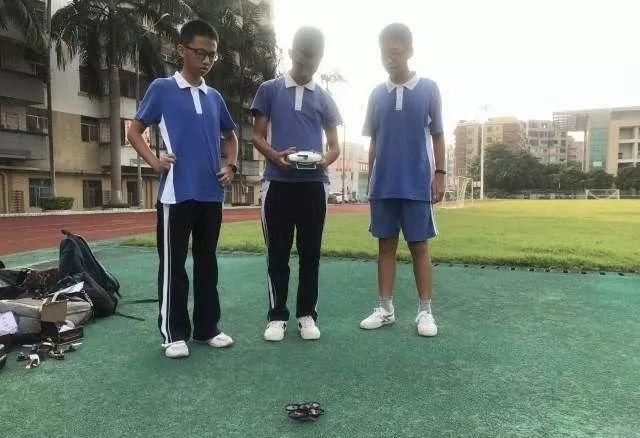 飞机玩具遥控无人机实用说明,飞机航模玩具遥控无人机测评