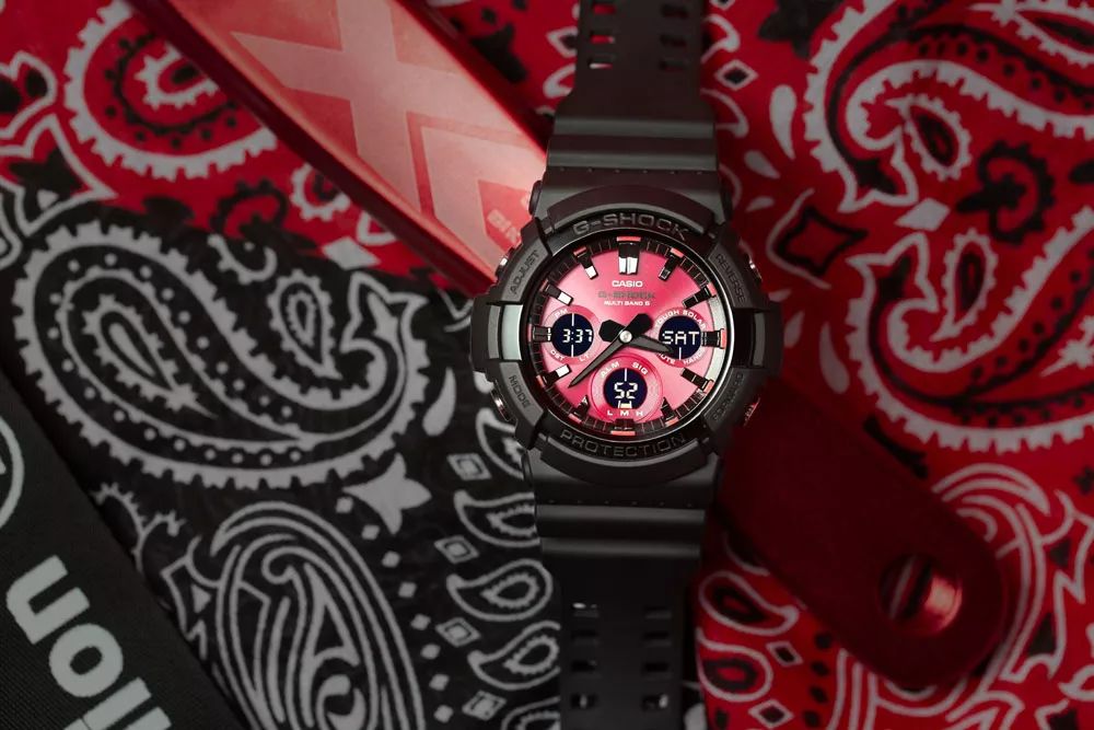 鎷ユ湁鏃犳暟鐞冮瀷,鍧愭嫢涓婁嚎鏄庢槦鐞冮瀷鐨勪汉