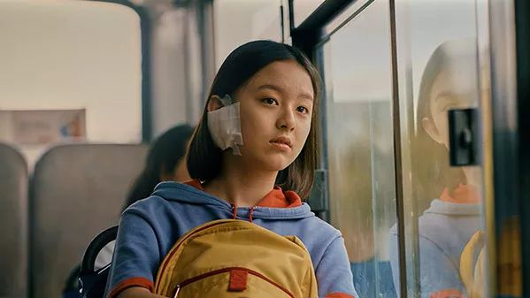 “除夕夜前，她生下一名死婴”：如果人生太难，就去妇产科看看