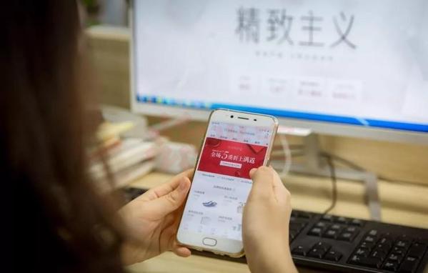 电商冲击下实体商家如何自救,电商严重冲击实体