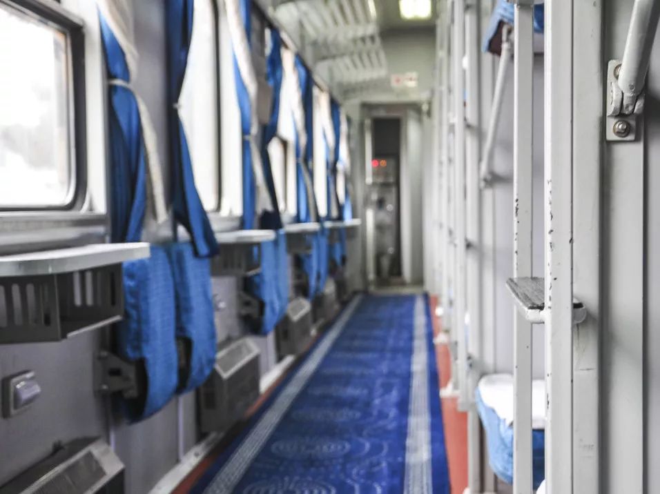 为啥软卧比硬卧便宜,软卧和硬卧价格差距