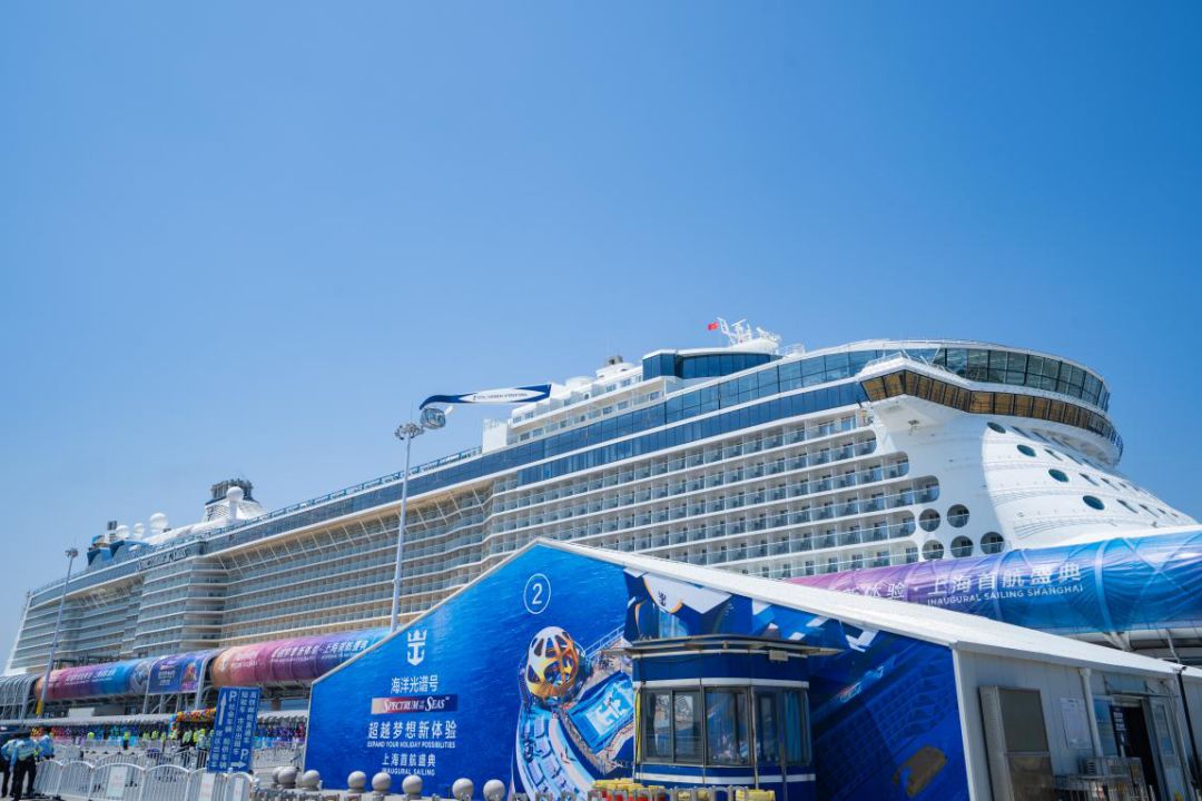 在生活中每个人都在负重前行,在生活中砥砺前行