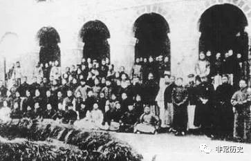 历史上11月5日,11月25日中国历史上的今天